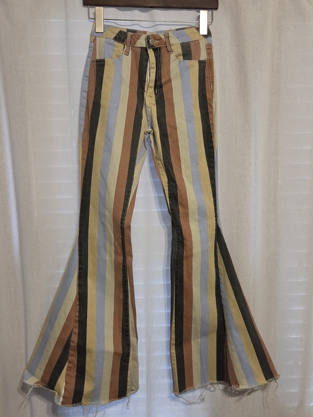 Saints + Hearts High-Rise Flared Bellbotyom Western Pants